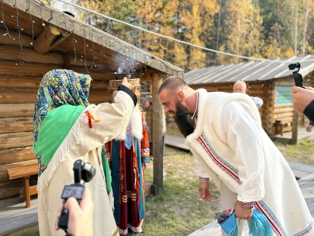 Две культуры, одна любовь: история Аллы и Александра Две культуры, одна любовь: история Аллы и Александра