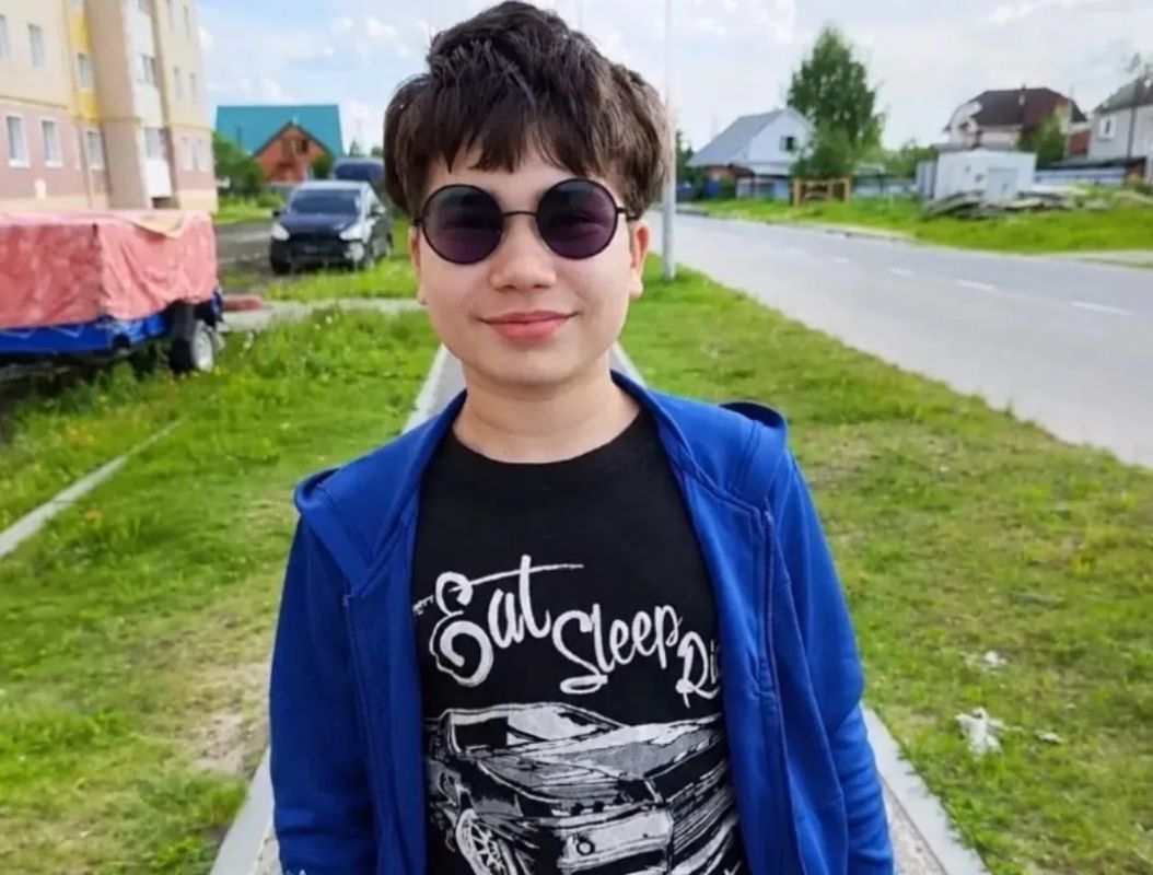 В Югорске городская полиция ведёт поиски 13летнего Александра Александровича Шубина (родился 14 июля 2013 года)