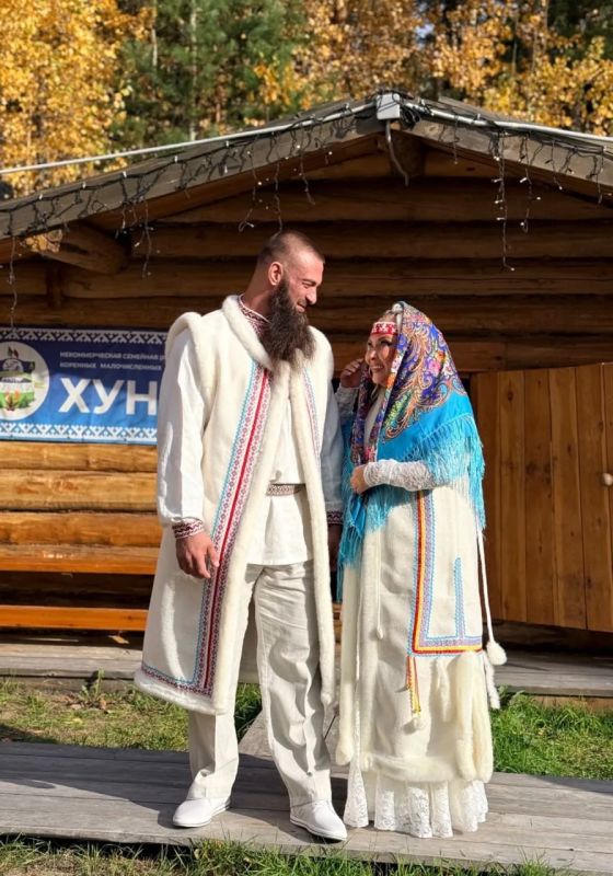 В Нижневартовске сыграли межнациональную свадьбу белорус и хантыйка