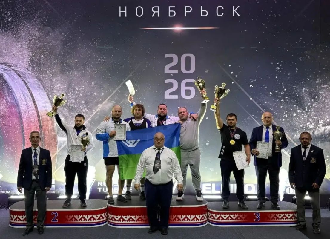 Вот это вес! Вот это сила! Югорские пауэрлифтеры забрали Кубок России в Ноябрьске