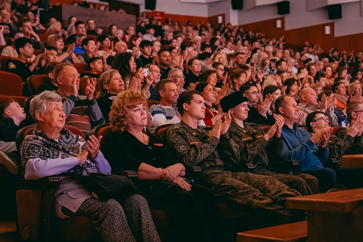 Стали известны лауреаты первого окружного фестиваля казачьих коллективов «Покров» Стали известны лауреаты первого окружного фестиваля казачьих коллективов «Покров»