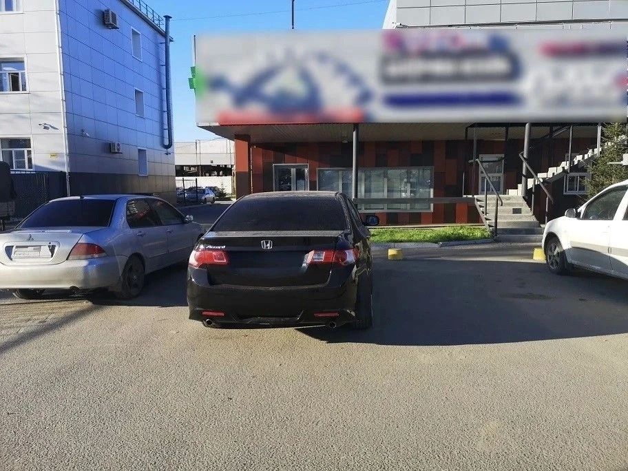 Помните пьяного мигранта-угонщика в Нягани? В полиции рассказали подробности этого беспардонного двойного угона Помните пьяного мигранта-угонщика в Нягани? В полиции рассказали подробности этого беспардонного двойного угона