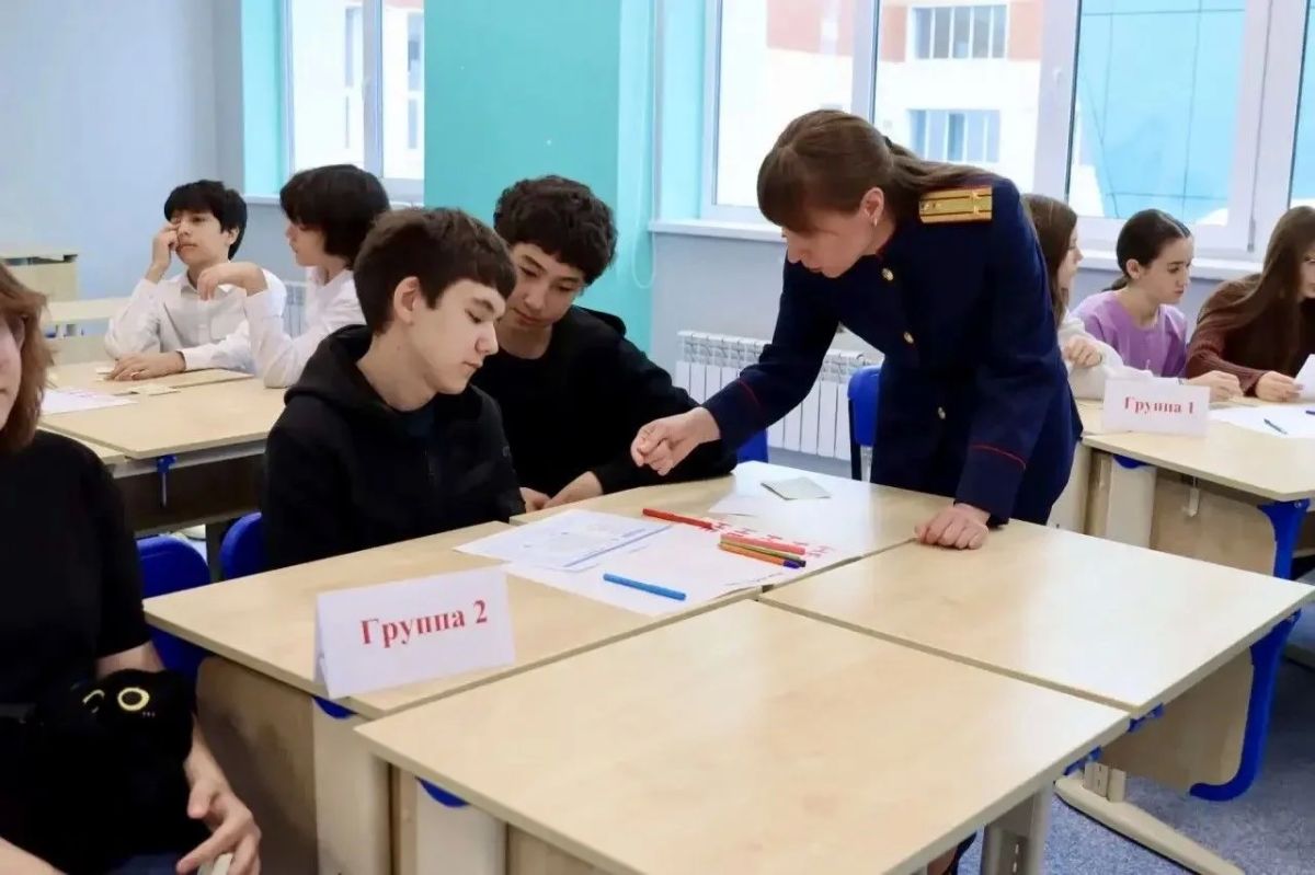 В Ханты-Мансийске подросткам рассказали о проекте «Выход 31» и способах противодействия вербовке В Ханты-Мансийске подросткам рассказали о проекте «Выход 31» и способах противодействия вербовке