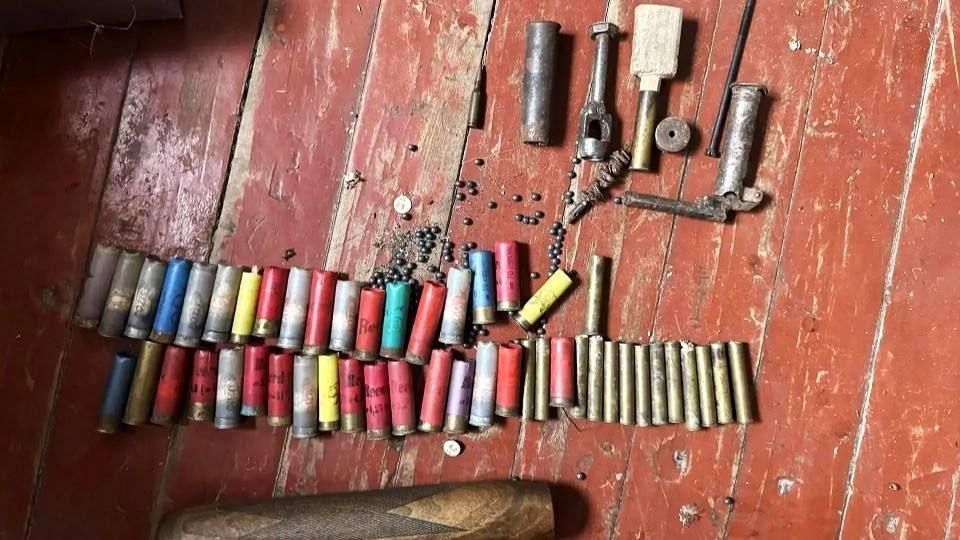Житель Белоярского района предстанет перед судом за хранение арсенала оружия и боеприпасов