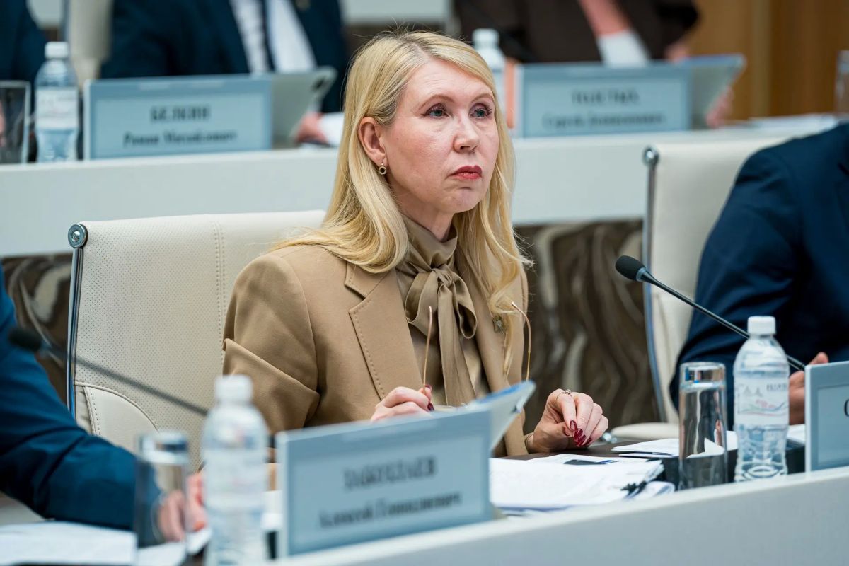 Руслан Кухарук: На заседании Комитета по проектному управлению и мониторингу социальноэкономического развития Югры вместе с руководителями региональных ведомств рассмотрели результаты реализации государственных программ и... Руслан Кухарук: На заседании Комитета по проектному управлению и мониторингу социальноэкономического развития Югры вместе с руководителями региональных ведомств рассмотрели результаты реализации государственных программ и...