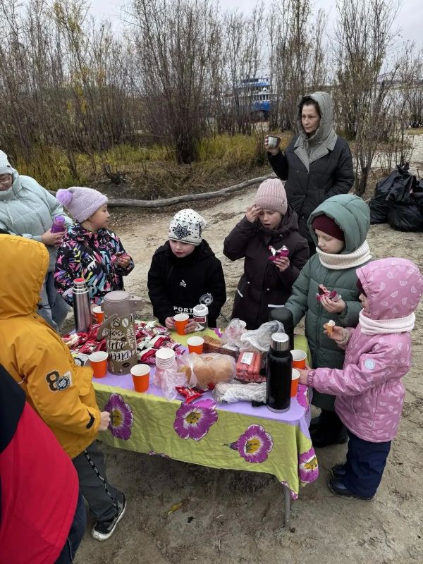 Вместе за чистоту и порядок: как 2Б навел порядок на берегу Иртыша Вместе за чистоту и порядок: как 2Б навел порядок на берегу Иртыша