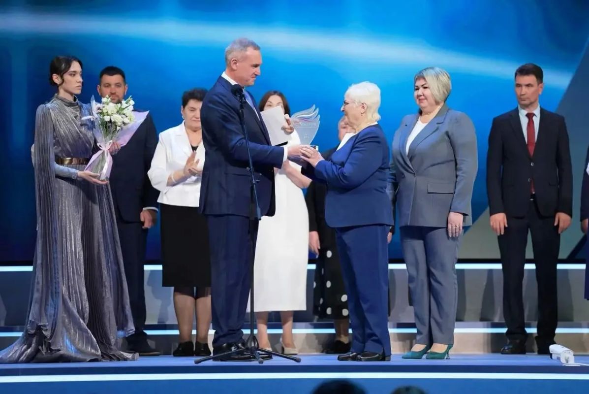Стартовал приём заявок на премию «Служение» Стартовал приём заявок на премию «Служение»