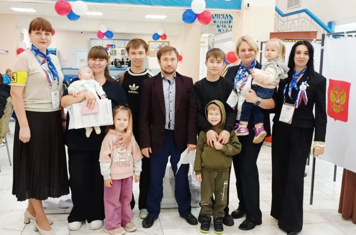Избирательная комиссия Югры подвела итоги окружного фотоконкурса "Выборы в объективе" Избирательная комиссия Югры подвела итоги окружного фотоконкурса "Выборы в объективе"