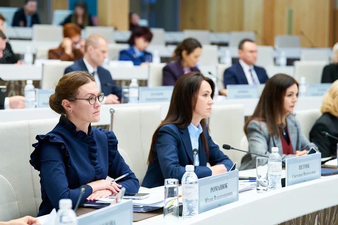 Руслан Кухарук: На заседании Правительства Югры одобрили проект окружного закона о бюджете Югры на 2027 год и на плановый период 2028 и 2029 годов Руслан Кухарук: На заседании Правительства Югры одобрили проект окружного закона о бюджете Югры на 2027 год и на плановый период 2028 и 2029 годов