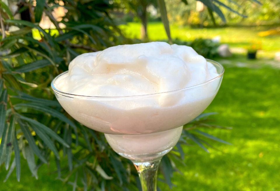 Яблочный десерт без лишних добавок: простой и вкусный рецепт