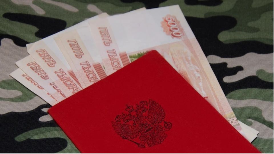 Военные пенсионеры получат больше свободы: выплаты теперь на карты любого банка