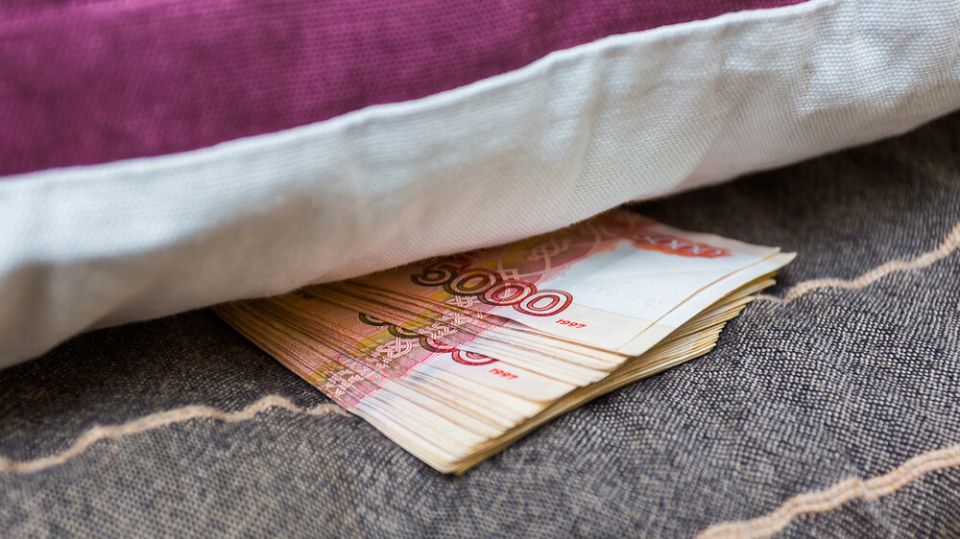 Почему хранение наличных дома — это риск, о котором стоит задуматься