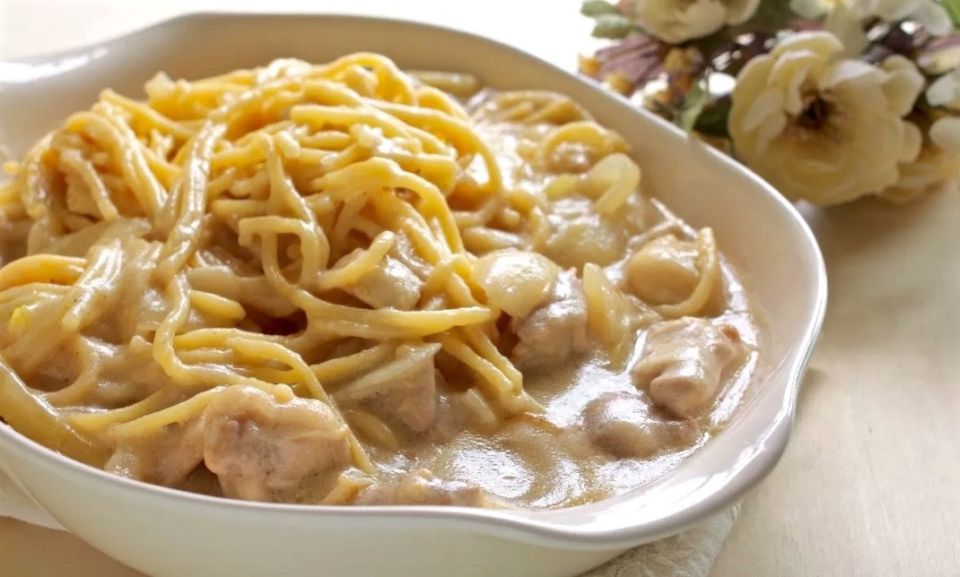 Лапша с кроликом и овощами: как удивить близких вкусом