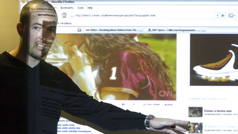 Женщин предупредили о невозможности распознать обманщиков на сайте знакомств