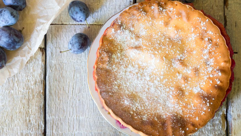 Добавьте всего по 12 ложек — и готово: быстрее и ароматнее пирога просто не существует