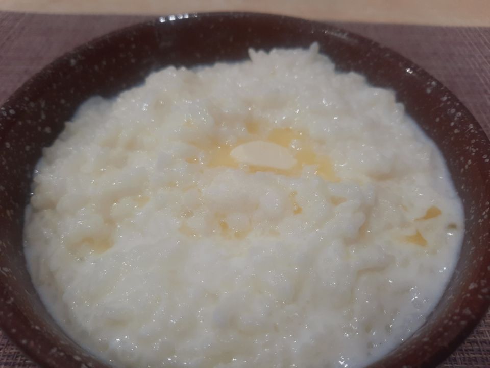 Молочная рисовая каша: как приготовить идеальный завтрак