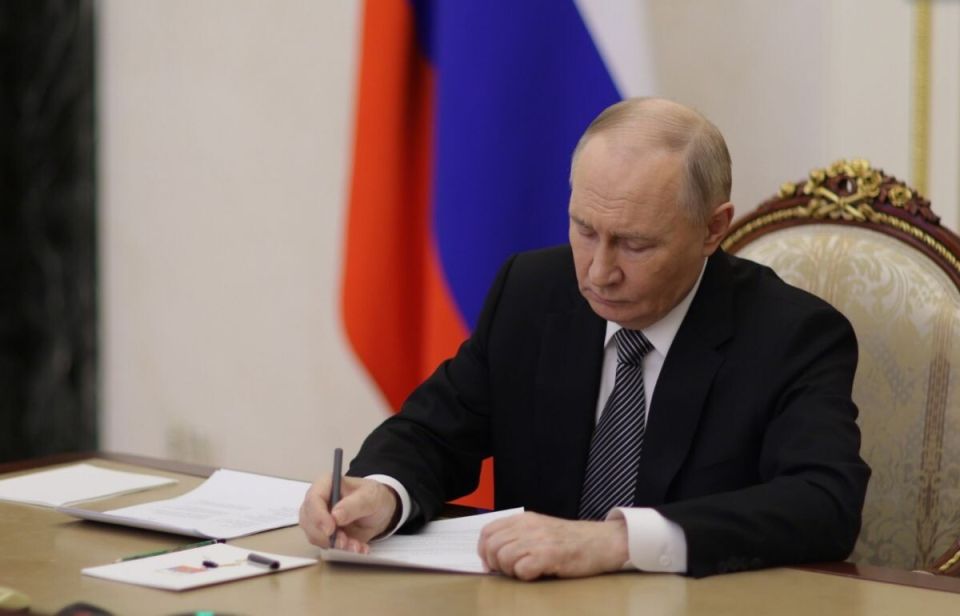 Новые законы Путина: изменения в экономике, социальной политике и интеграция новых регионов