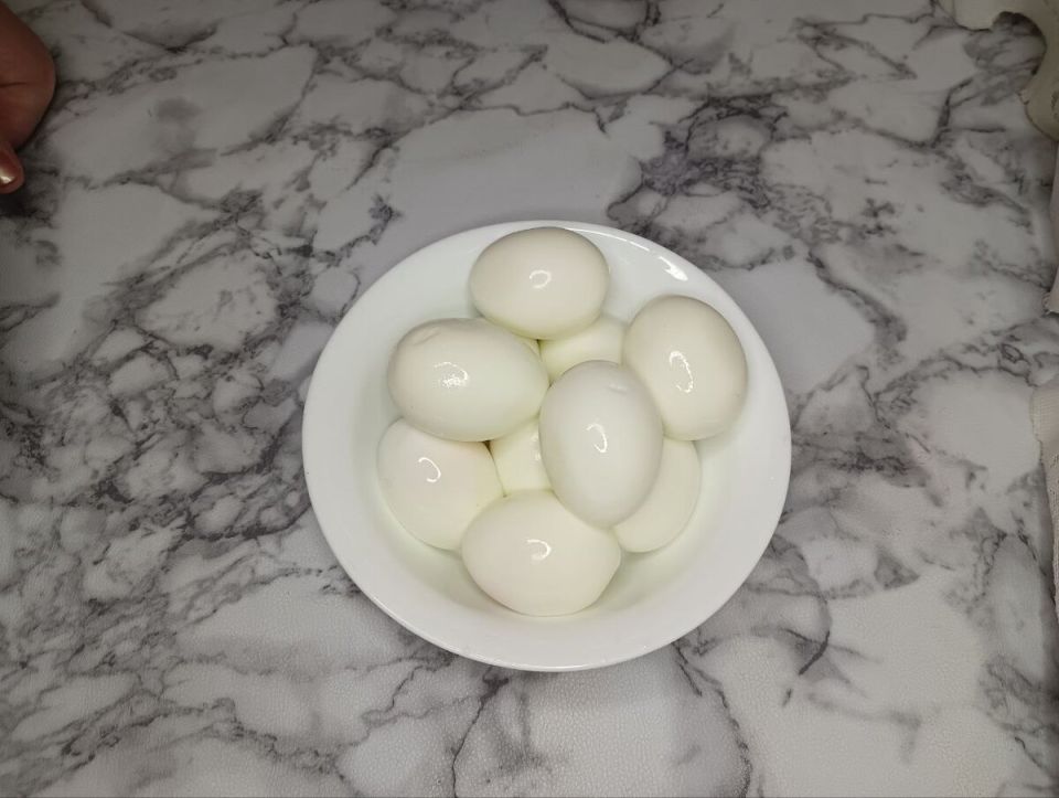 Новая жизнь классики: незабываемые фаршированные яйца, которые удивят ваших гостей