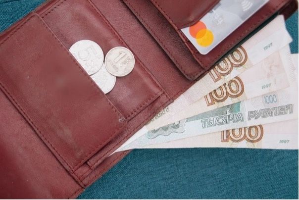 Пенсионеры в России: перерасчет пенсий для уволившихся и его особенности в 2025 году