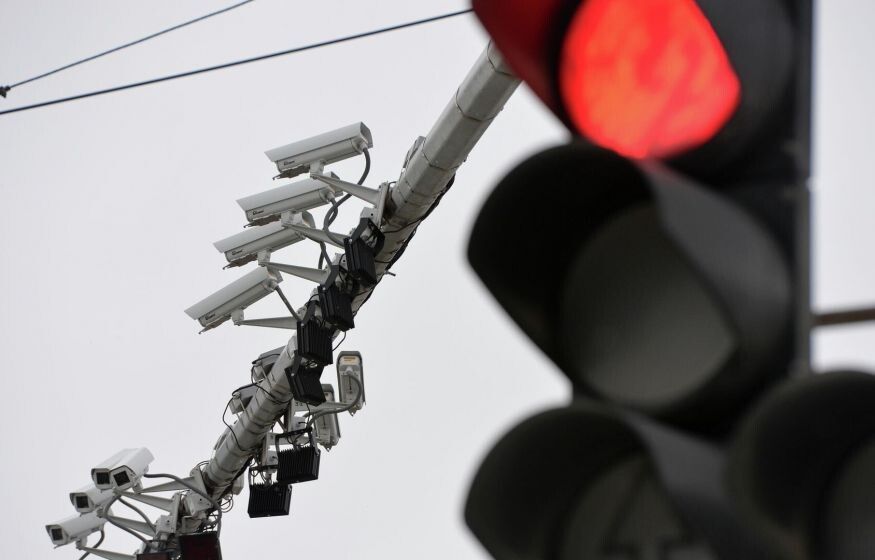 Депутаты и судьи стремятся избежать штрафов: новый спор о неприкосновенности