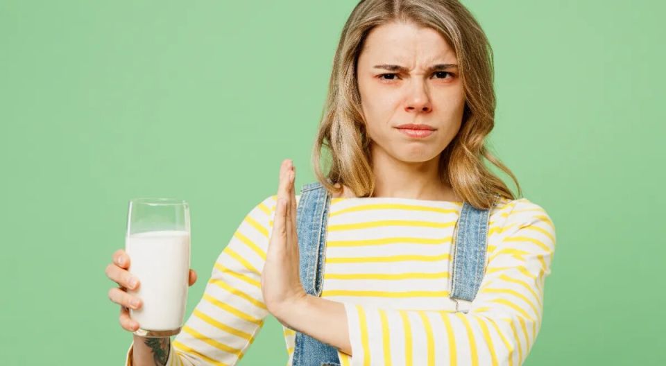 Что делать, если вы не переносите лактозу: советы врача о полезных альтернативах молока