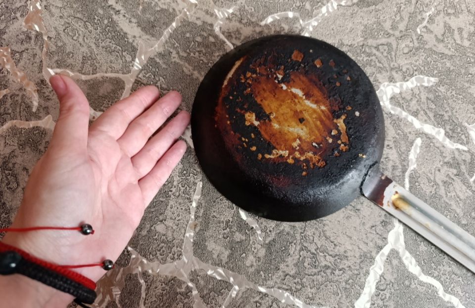 Как вернуть жизни вашей дюралюминиевой сковороде: полезные советы и трюки