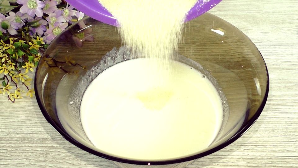 Легкий манник на кефире – вкусная выпечка без лишних хлопот